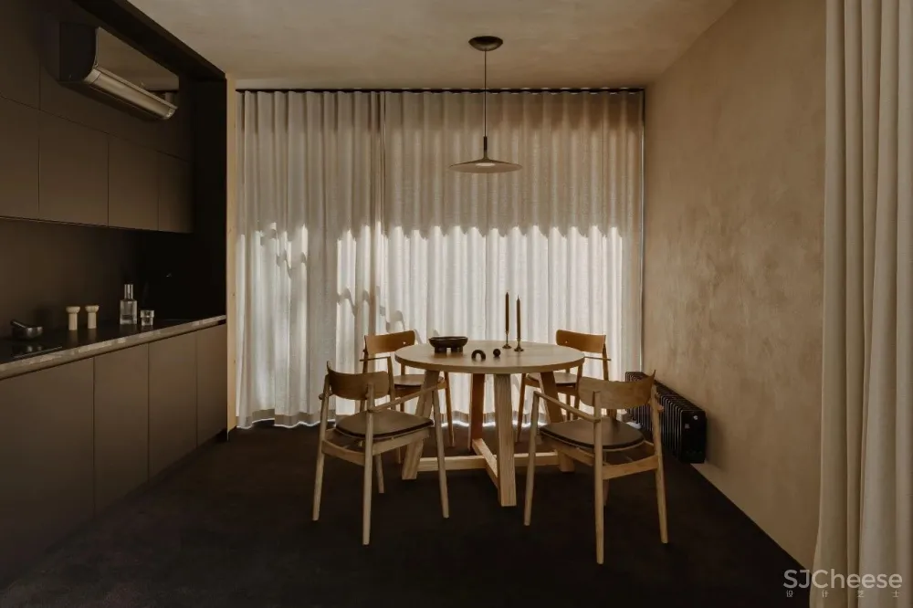 混凝土加木结构的公寓式民宿,混搭乡建必有亮点!