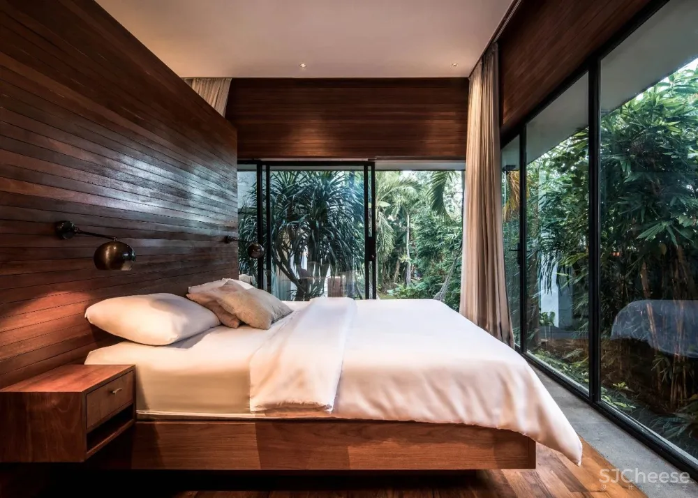 Alexis Dornier 隐匿于绿植之中 Flora住宅