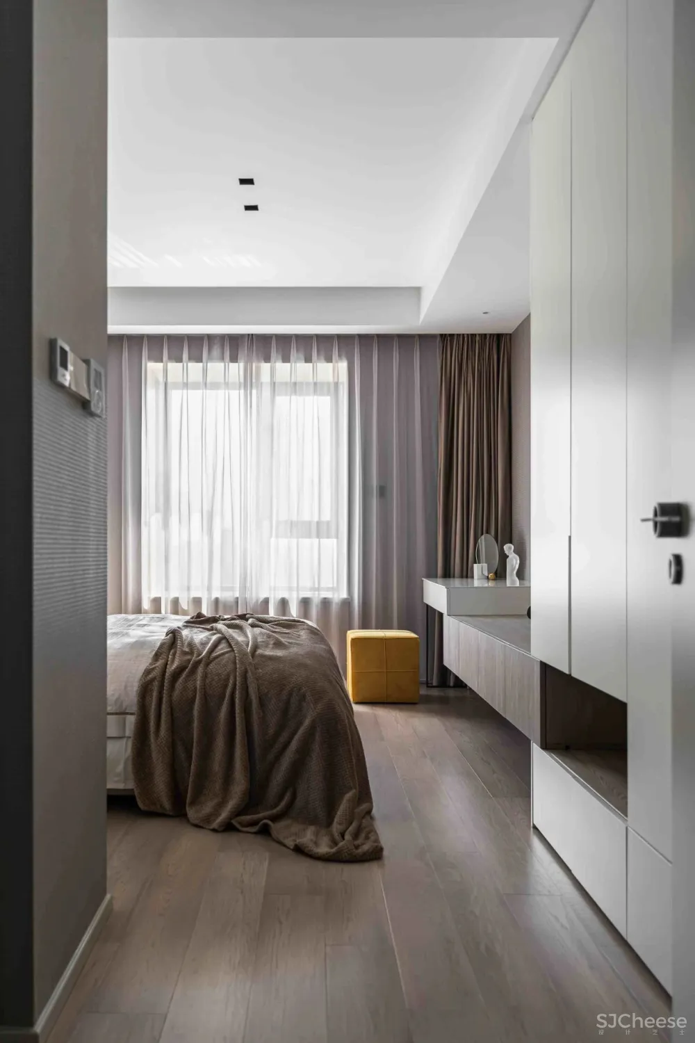 大理石 原木，80后业主的现代风四居室 花漾美作