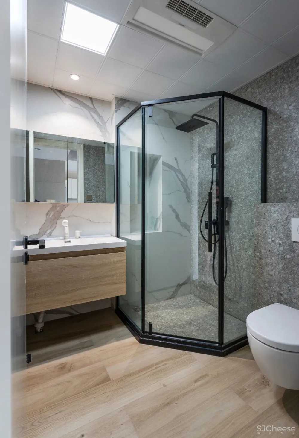 160㎡复式住宅，黑白灰 原木，打造素雅治愈的慢生活空间