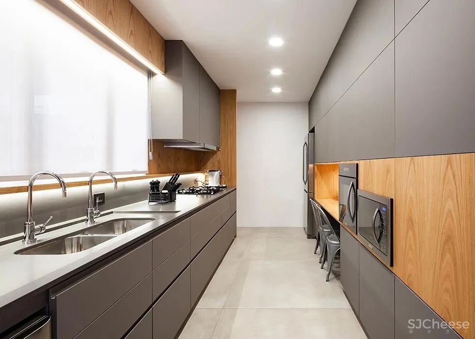 冷硬做底,温暖辅助,木条绿植一相逢,便胜却人间无数