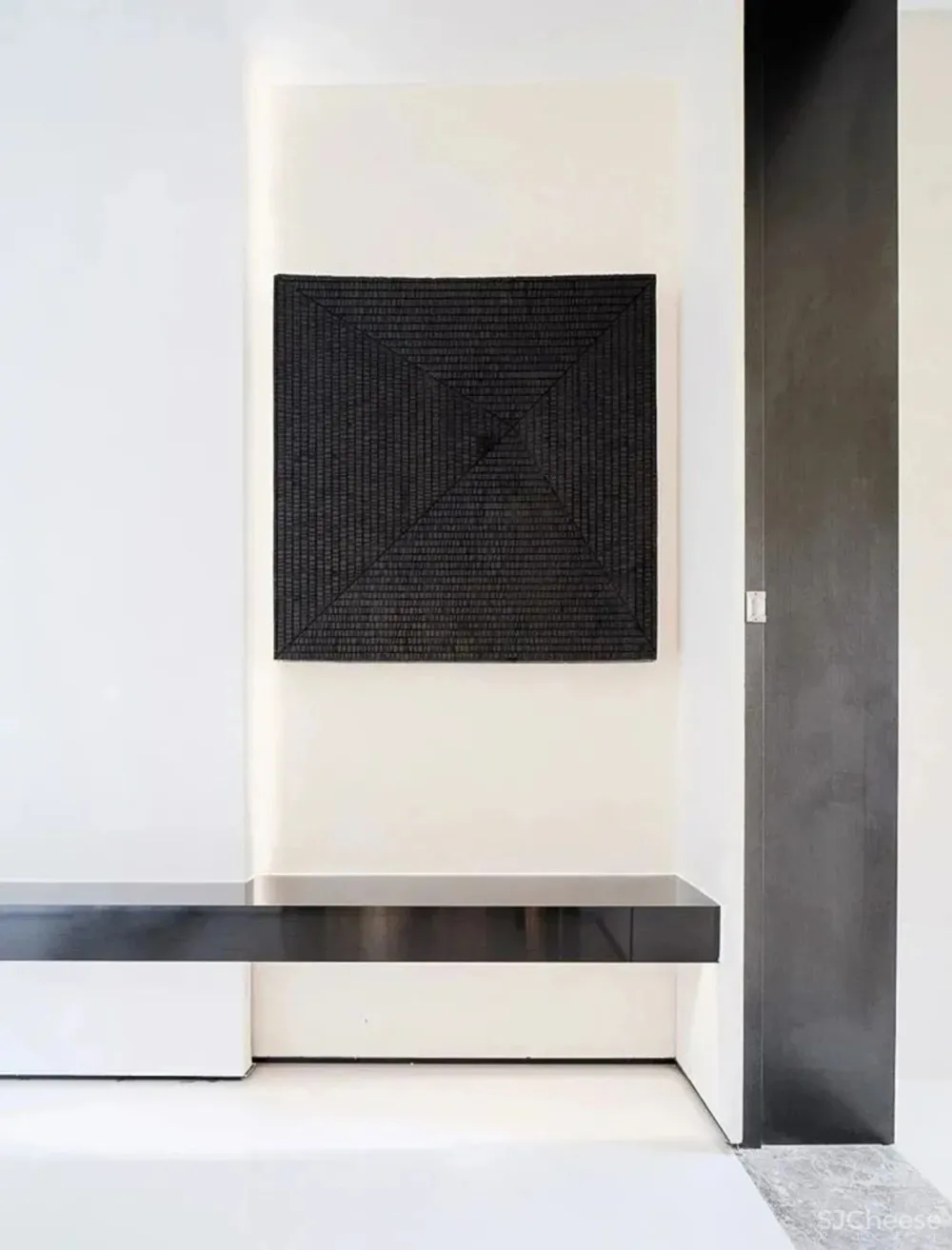 深圳洲际建筑装饰丨极简 黑与白的平衡之道