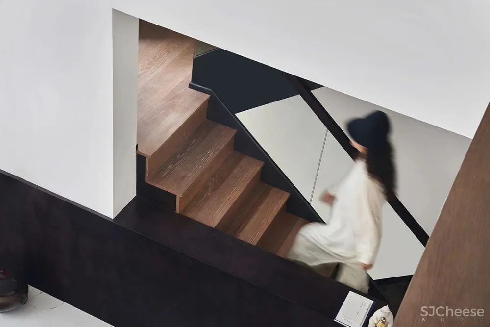 A C E 谢 辉 500㎡ 气质别墅，静谧独处的温柔时光