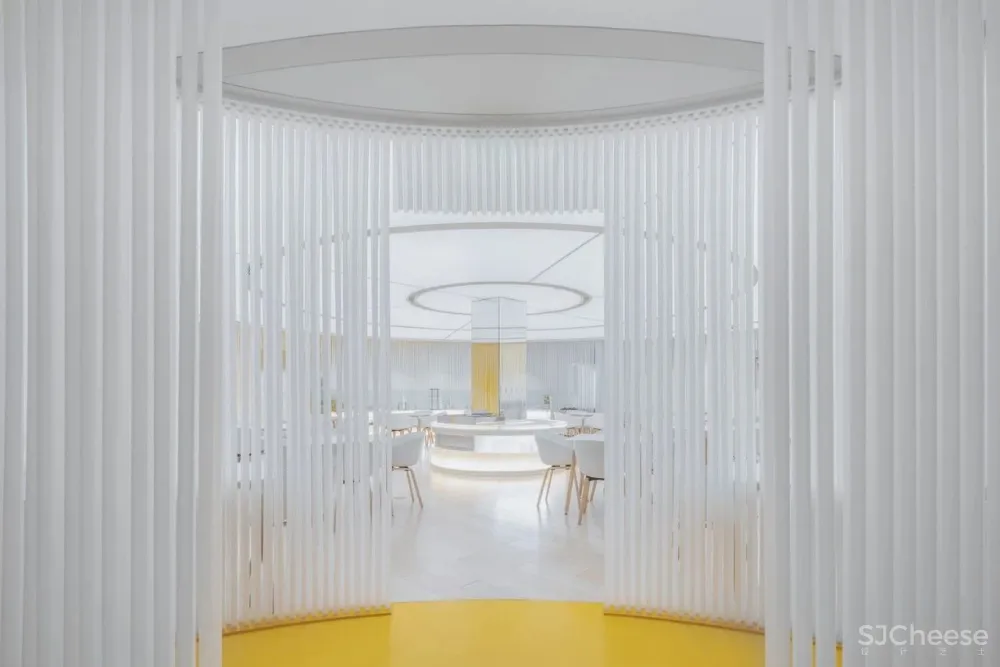 漫步云海诗意儿童餐厅