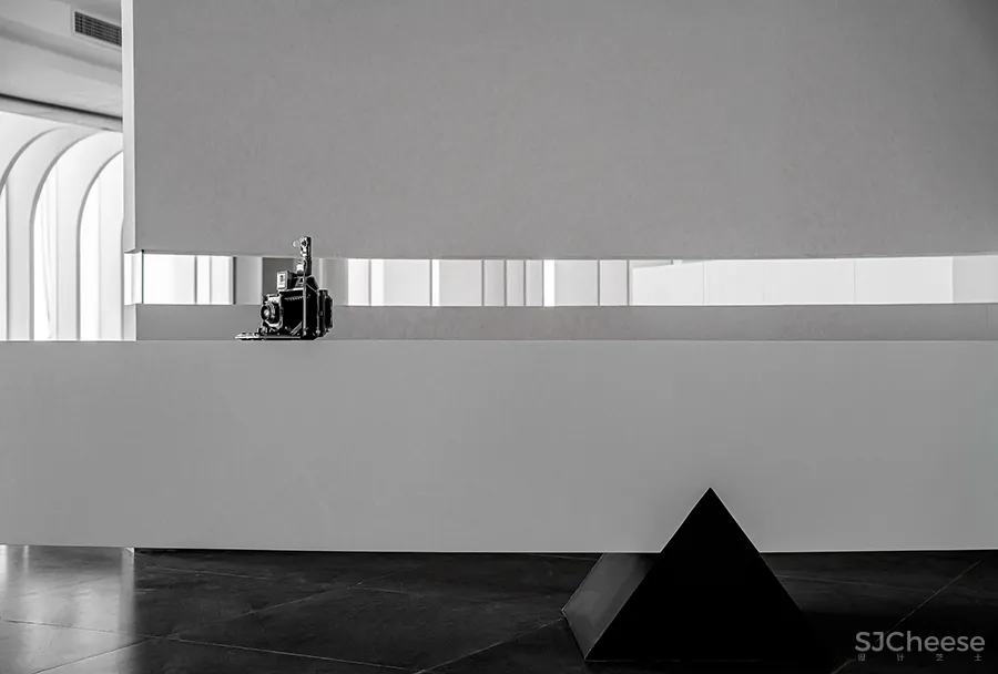 TTD本至设计 • 爱城影像空间|在叠进中传递爱的仪式感