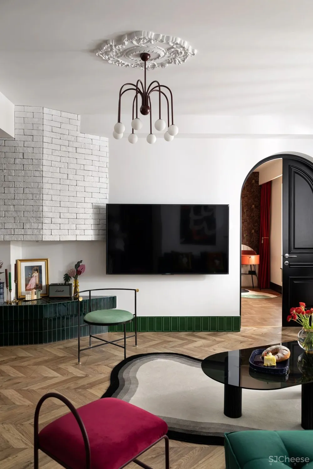 129㎡的极致复古美，再现经典红绿配色！