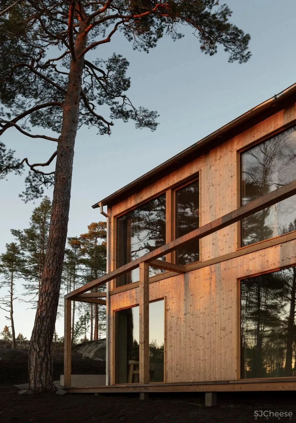 原木 侘寂，现代隐居栖处