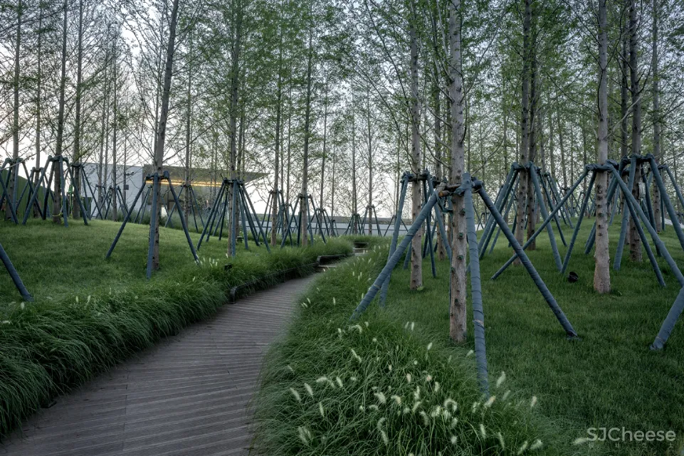 地产界“黑马” 看郑州如何引领中原豪宅新风向!