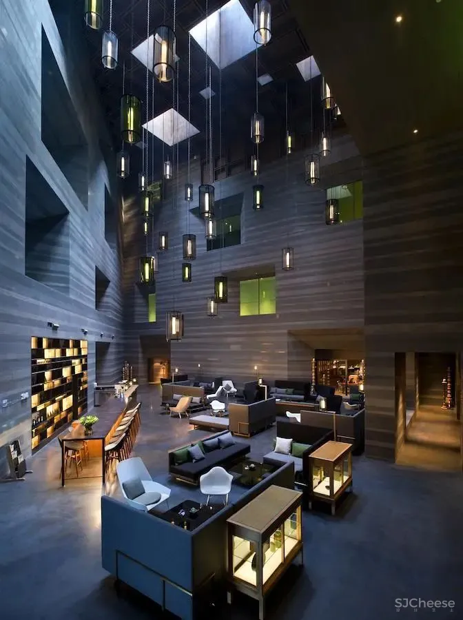 对标奢牌高定，国内这5家“大师级平价酒店”，1000元上下就能睡到