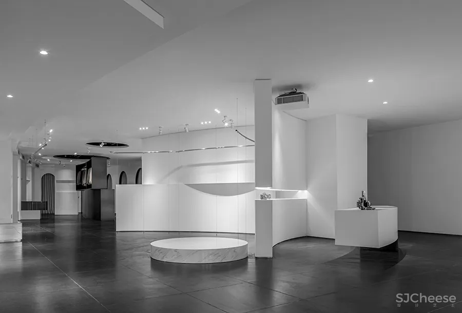 TTD本至设计 • 爱城影像空间|在叠进中传递爱的仪式感