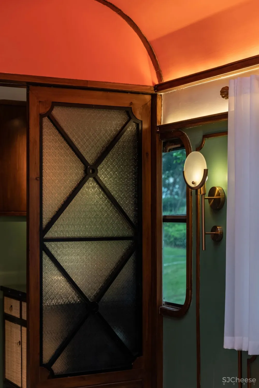 方糖设计 × 香天下·K160火锅：复古列车上的美食之旅