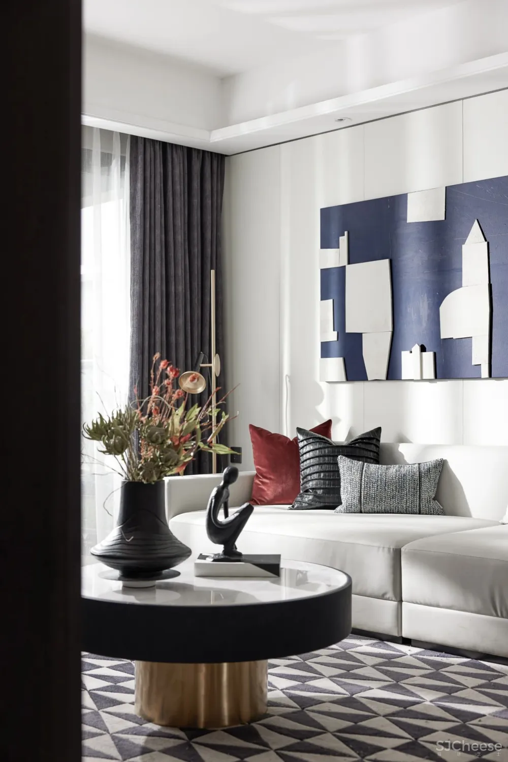 羽果设计：柔软而强大，都市精英的暖心归属！