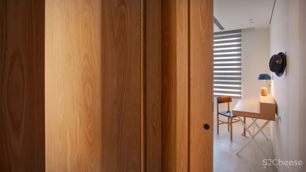 180㎡现代简约，暖色调的浪漫，温馨舒适自然