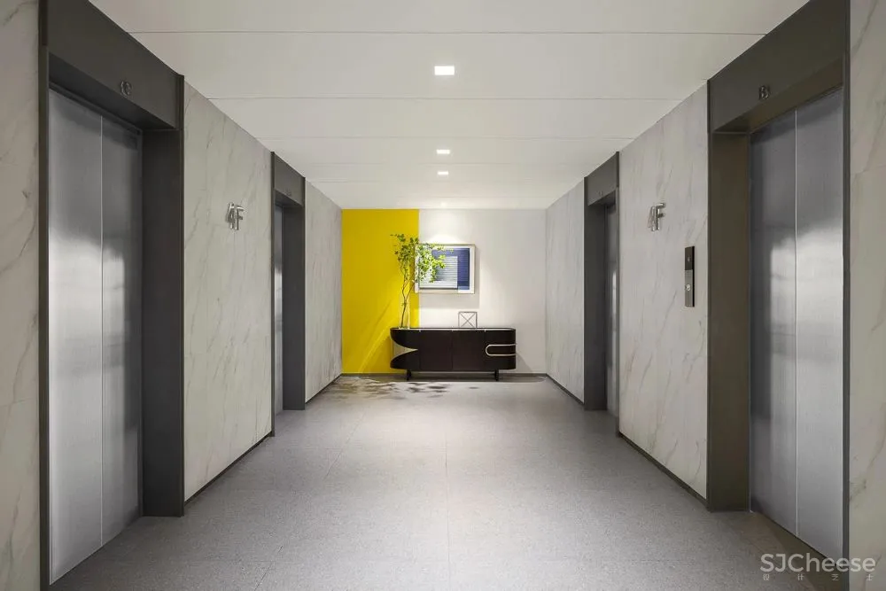 一杯咖啡,“寓”见四季温暖时光——西北绿地新里铂瑞公馆