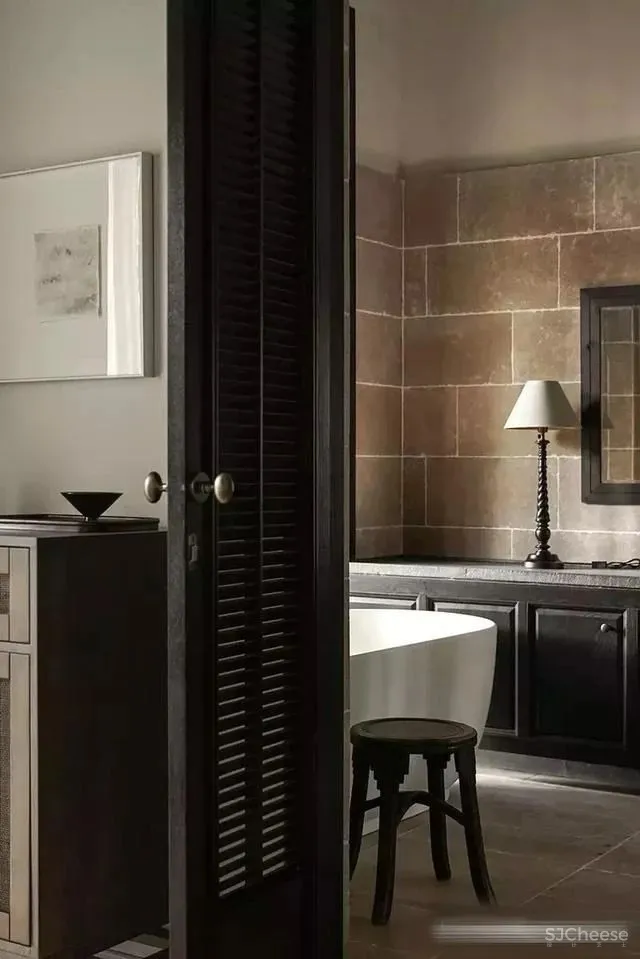 谢柯-既下山·重庆生活的复杂和冲突,都在这间院落“缴械投降”!