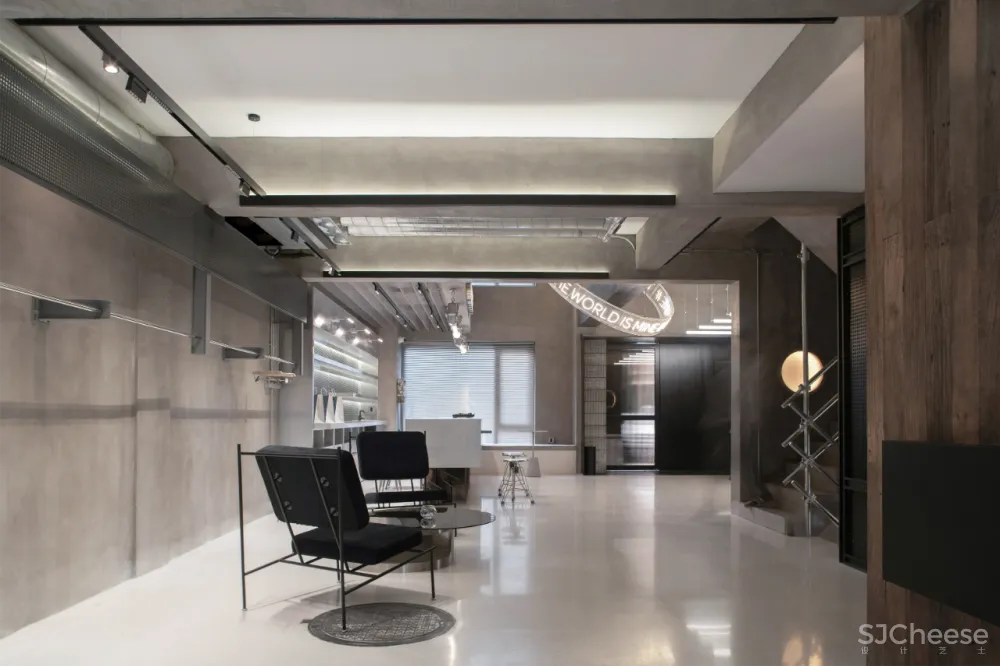 外物 × COZMINE集合店:The world is mine.