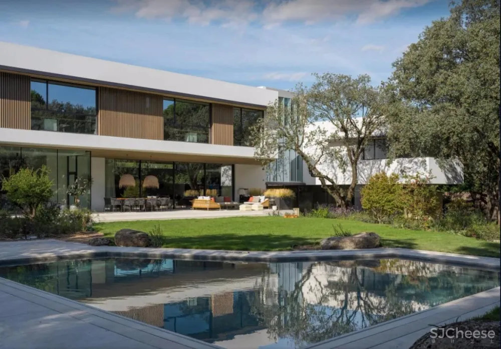 心灵归宿“玻璃海”私宅