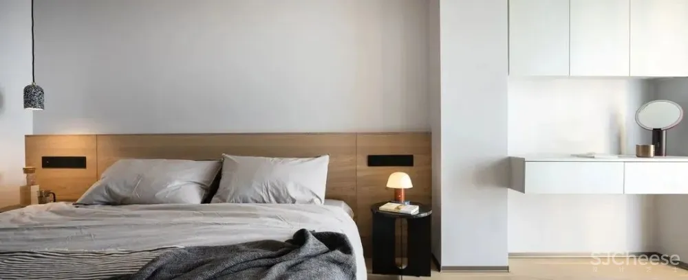 拆除楼梯隔墙,卧室并入客厅,117㎡暗室变身质感慵懒家 未見空间美学