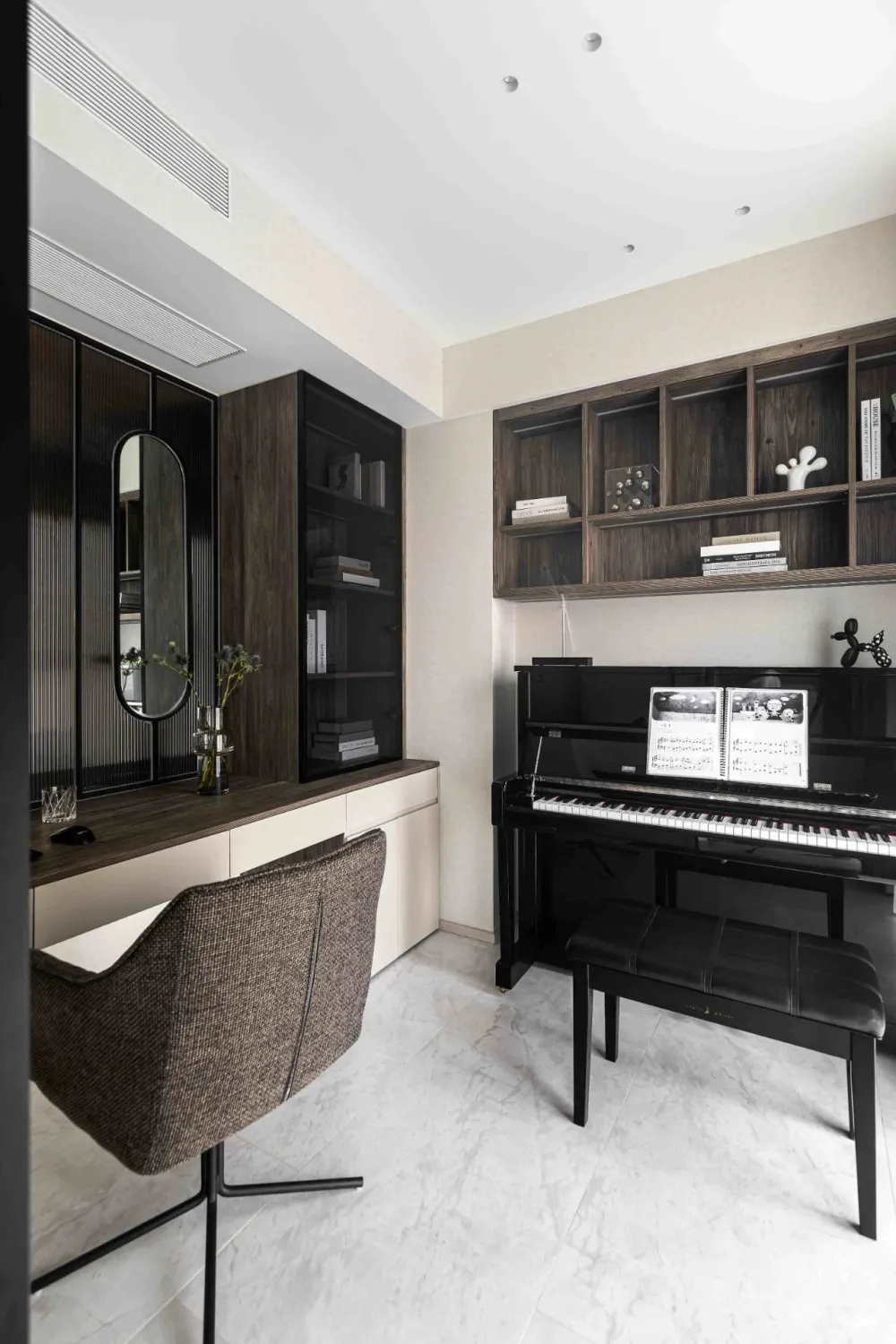 大理石 原木，80后业主的现代风四居室 花漾美作