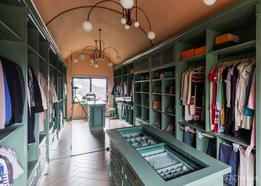 人美家更时髦,这个圣诞,邂逅一场“红配绿”