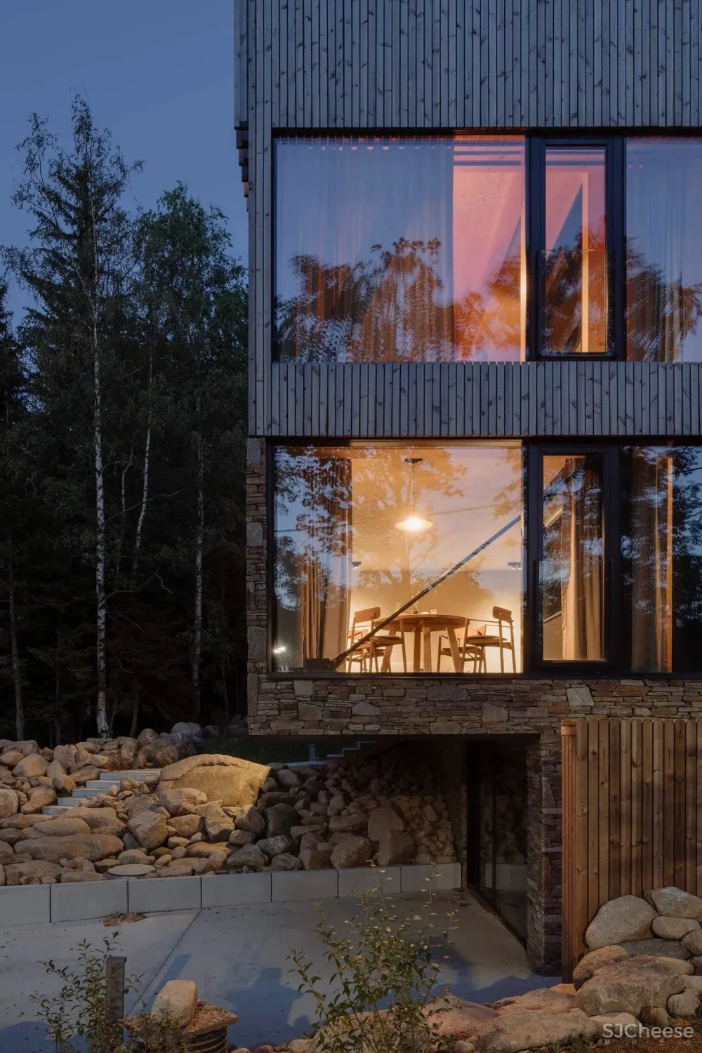 混凝土加木结构的公寓式民宿,混搭乡建必有亮点!