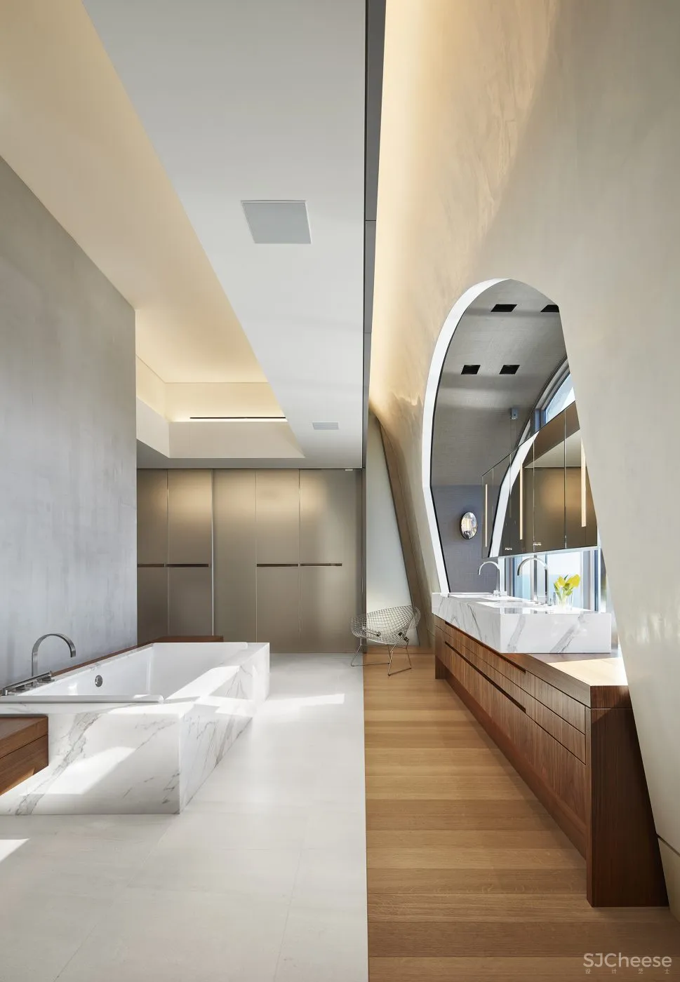 590㎡的顶层公寓,奢华也可以是一种 LOFT 范儿