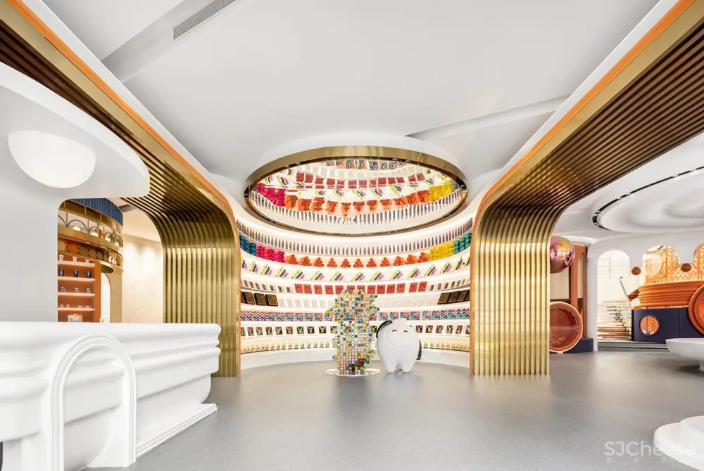 CLV×万科：色彩梦幻联动，打造都市中的“天真避难所”!