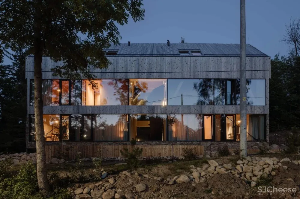 混凝土加木结构的公寓式民宿,混搭乡建必有亮点!