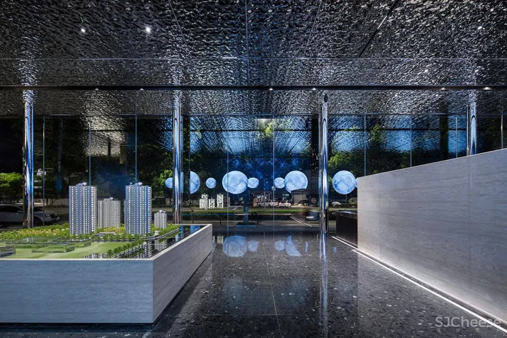 G F D 广 飞 五 十 个 月 亮