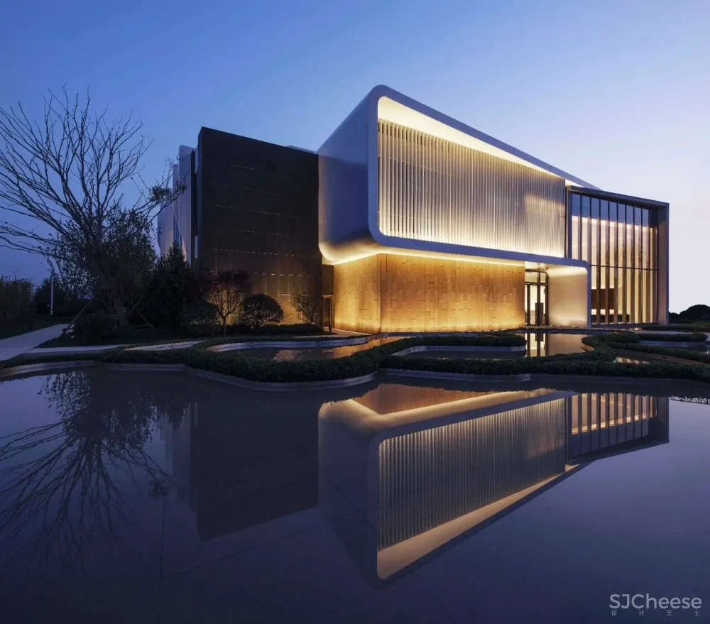 青岛实地蔷薇熙岸售楼处,空间里的“海” FORMWERKZ