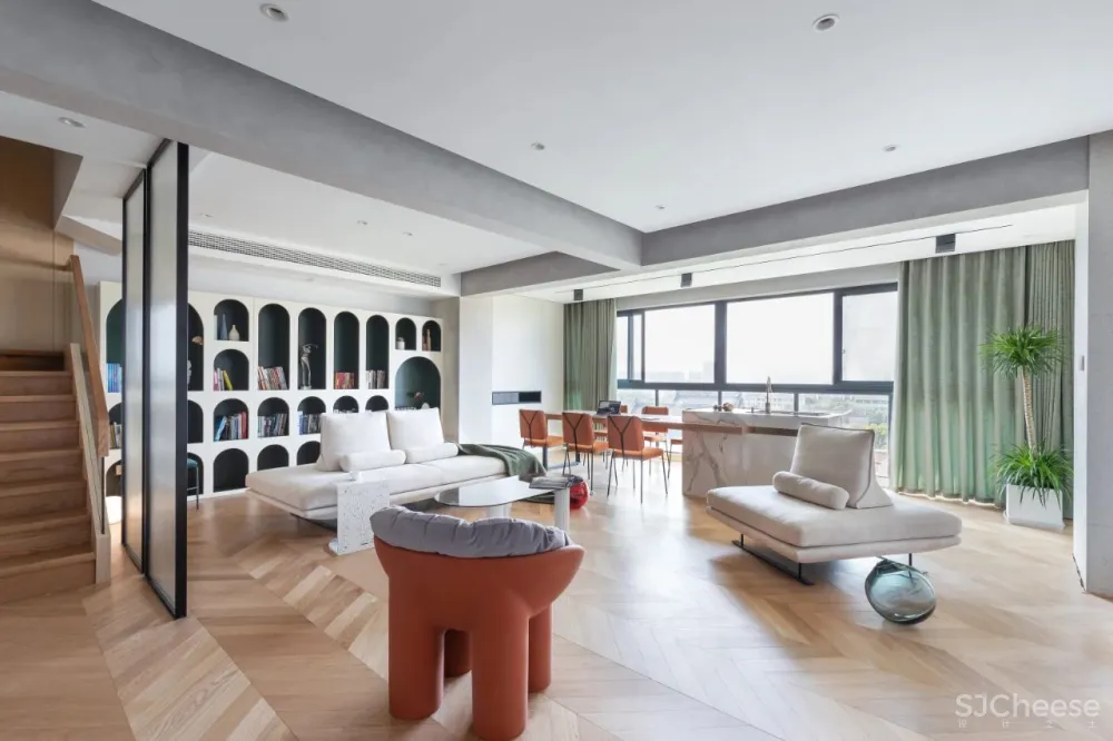 160㎡复式住宅，黑白灰 原木，打造素雅治愈的慢生活空间