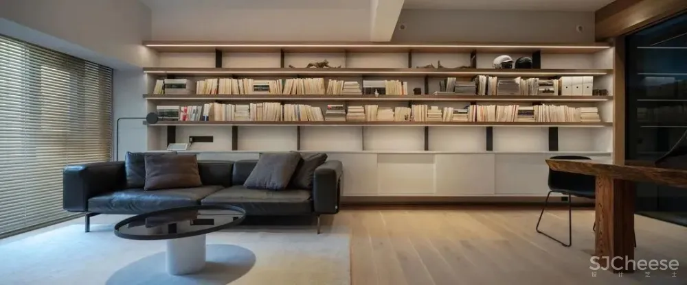 拆除楼梯隔墙,卧室并入客厅,117㎡暗室变身质感慵懒家 未見空间美学