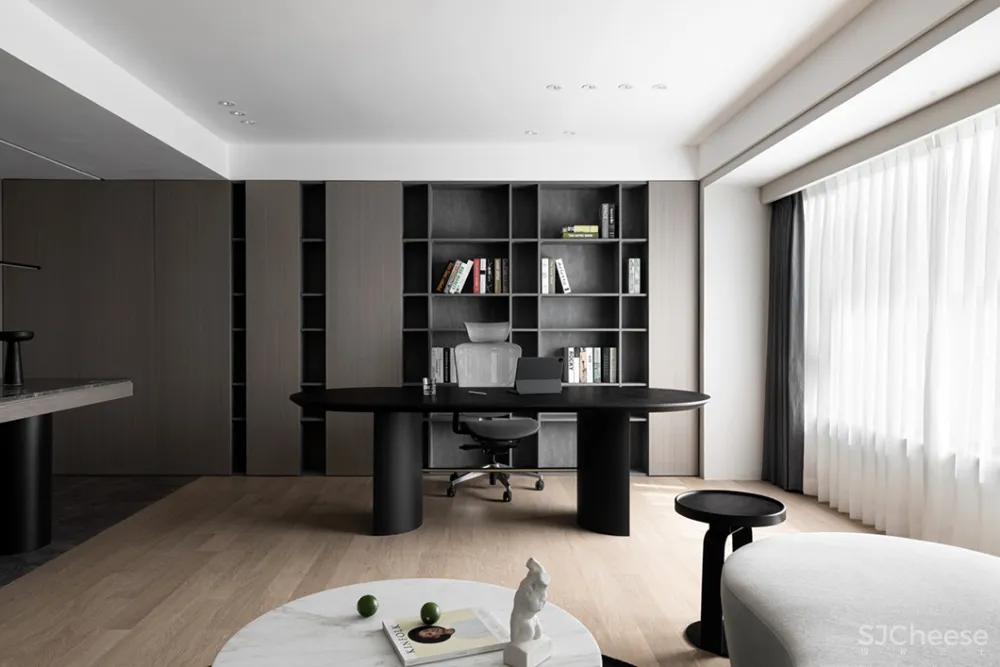 270㎡顶跃私宅,悬浮式楼梯,超有范!