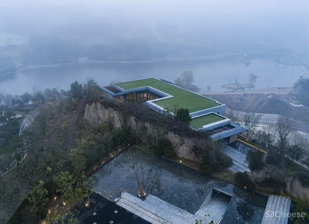 地产界“黑马” 看郑州如何引领中原豪宅新风向!