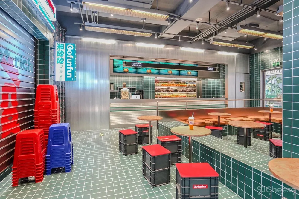 它的存在仅因为老板希望能喝到一杯自己喜欢的水果茶