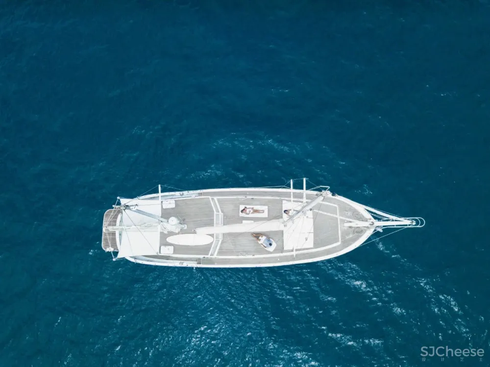 FranSilvestre新作丨漂浮的海上建筑,能移动的豪宅,到底有多香?