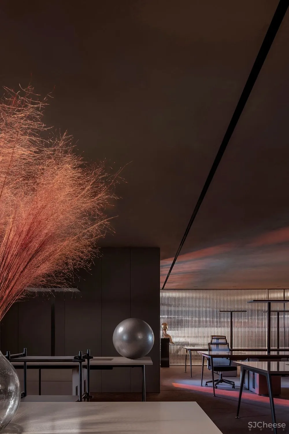 TOMO 東木筑造 趣味、怪诞、未知,次时代的虚拟世界