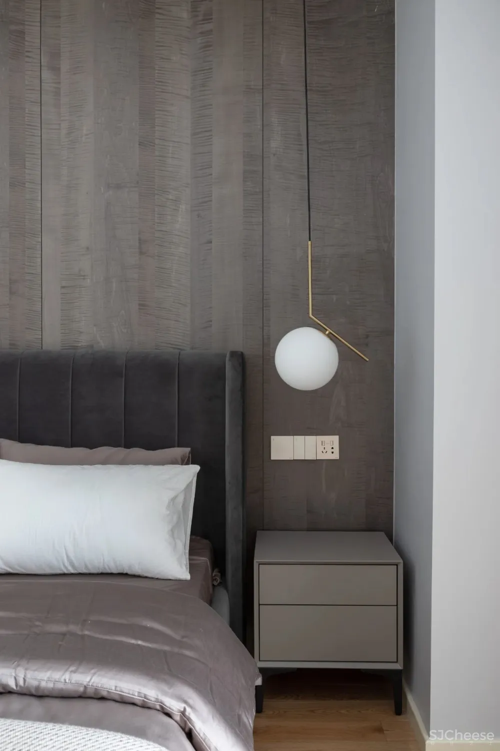 160㎡复式住宅，黑白灰 原木，打造素雅治愈的慢生活空间