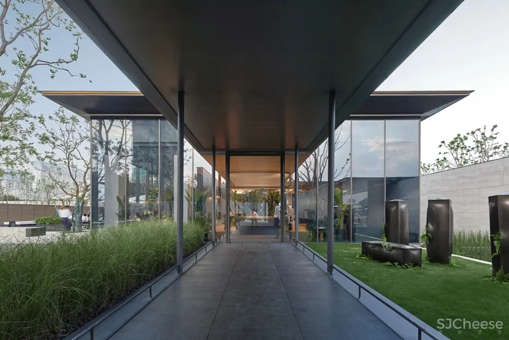 峻佳 杭州万科开了家超仙的雨林餐厅，成新晋网红地 ！