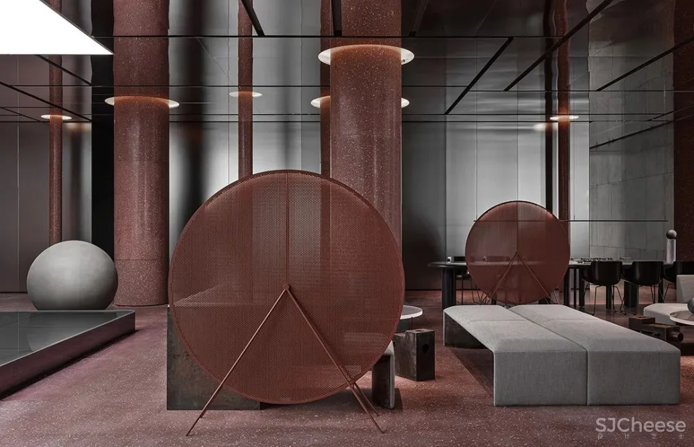 DOMANI 东 仓 牛 顿 与 月 亮