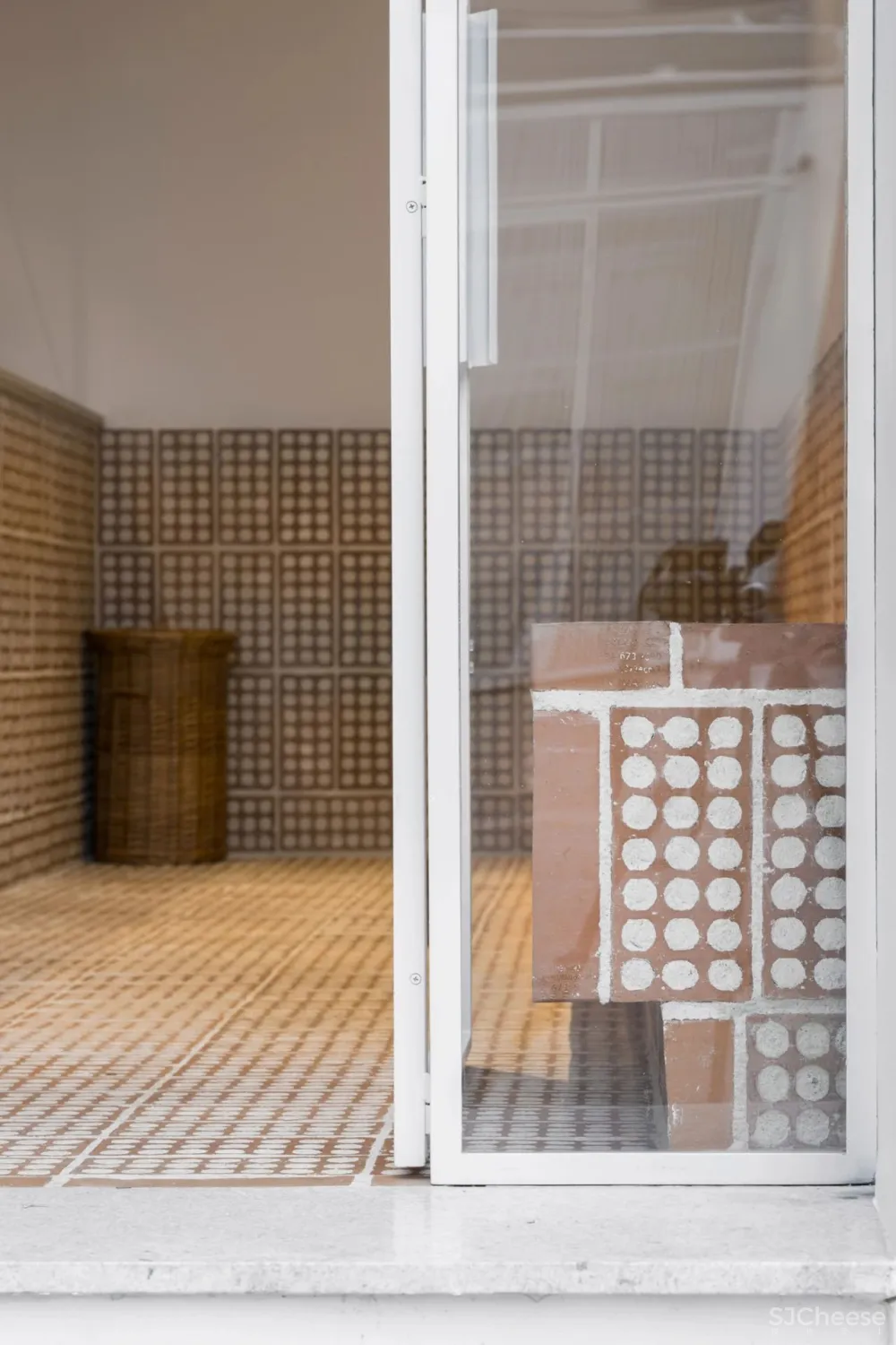 BAKERY INTERIORS GOOD ENOUGH TO EAT.