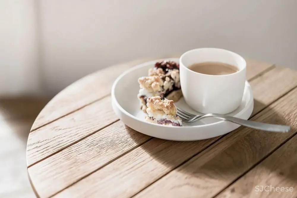 简雅而素淡的现代公寓 Interno Iza Gajewska新作