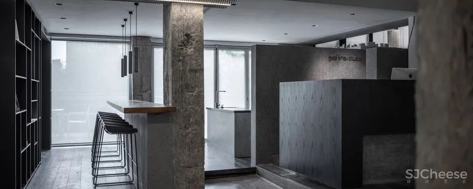 生长的黑盒子 办公空间改造设计