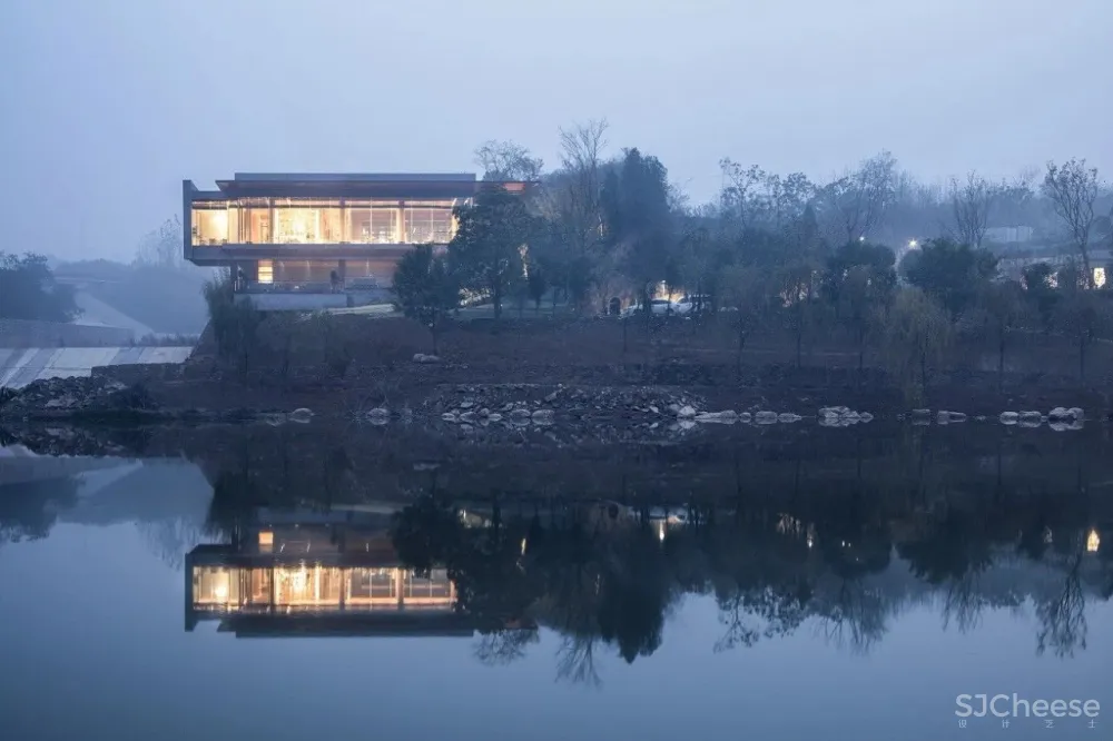 地产界“黑马” 看郑州如何引领中原豪宅新风向!