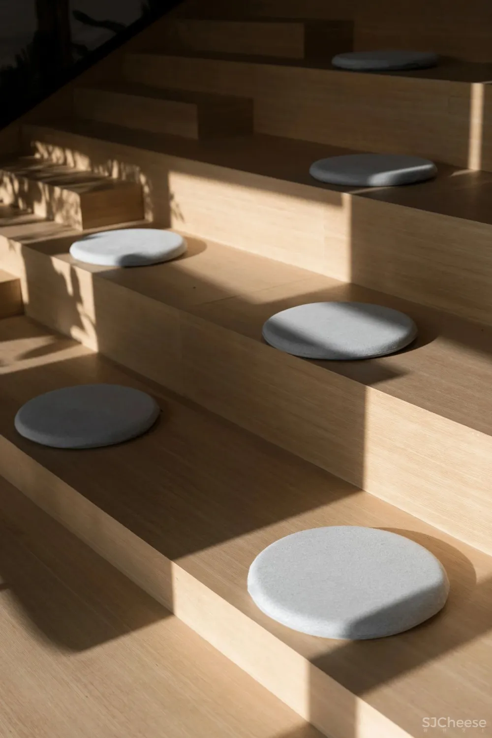 覃思新作 不是吧!这个“海边度假屋”居然是个售楼中心?