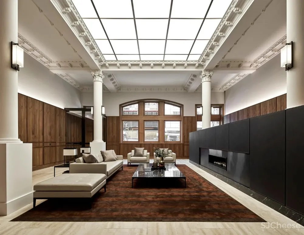 仅 11.5 米宽的「超薄款」高层公寓,奢华的顶层套房竟是简约范儿