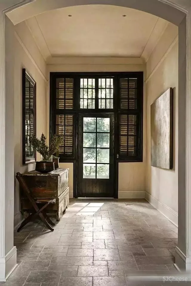 谢柯-既下山·重庆生活的复杂和冲突,都在这间院落“缴械投降”!