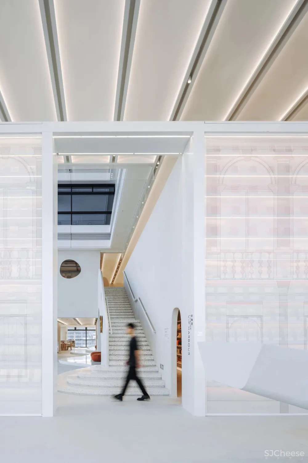 俞挺在广州高空创造出「抽象的港口城市」:一处让人大彻大悟的图书馆