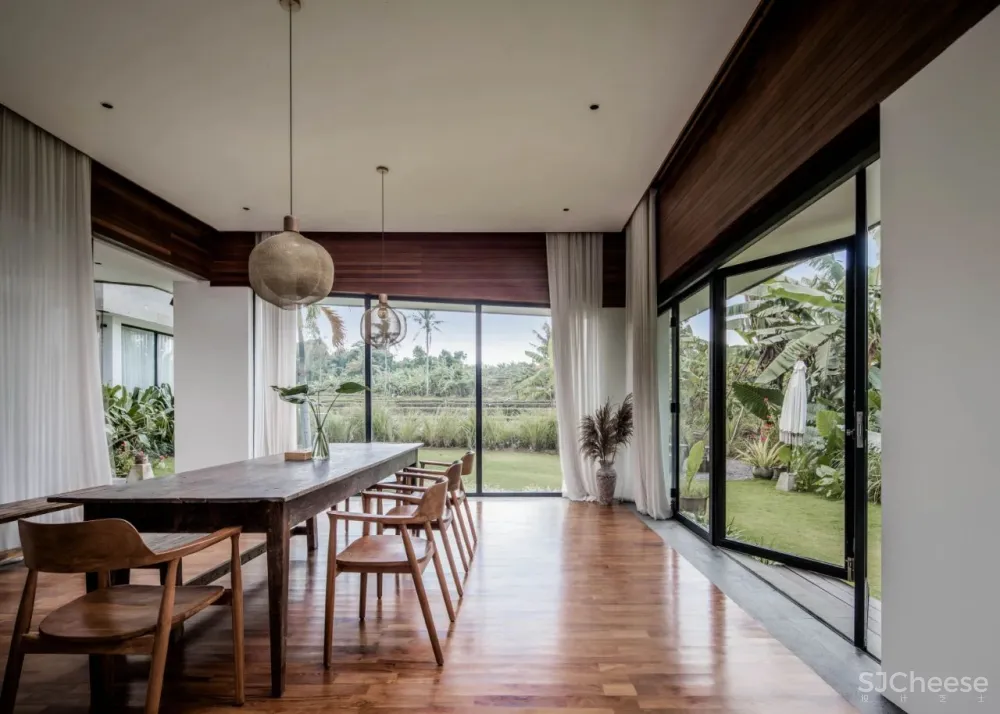 Alexis Dornier 隐匿于绿植之中 Flora住宅