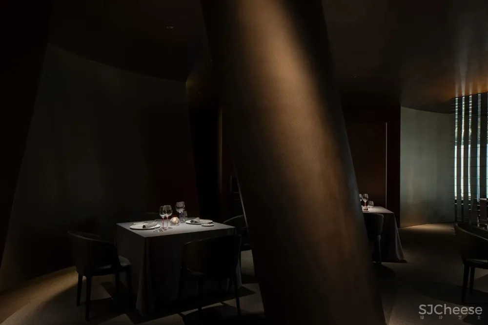 谢培河 隐藏在都市心脏的当代诗意